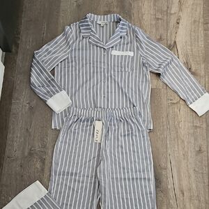 Cozy Women's Striped Pajama Set - Grey and White